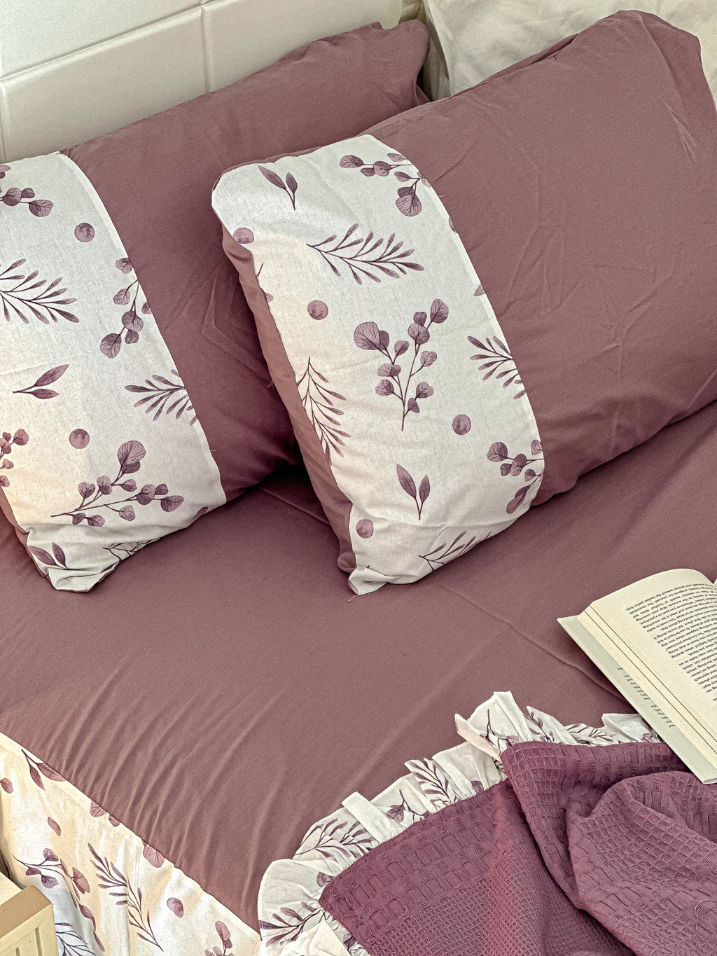 Cornice Charm